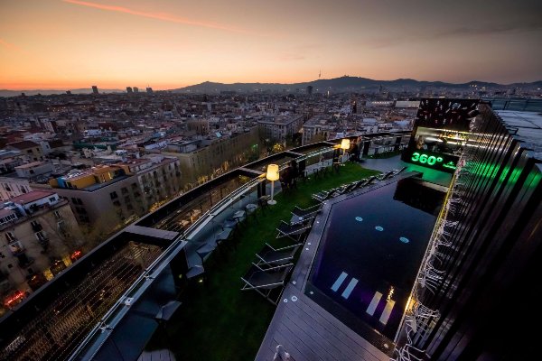 360 rooftop hotel barceló raval